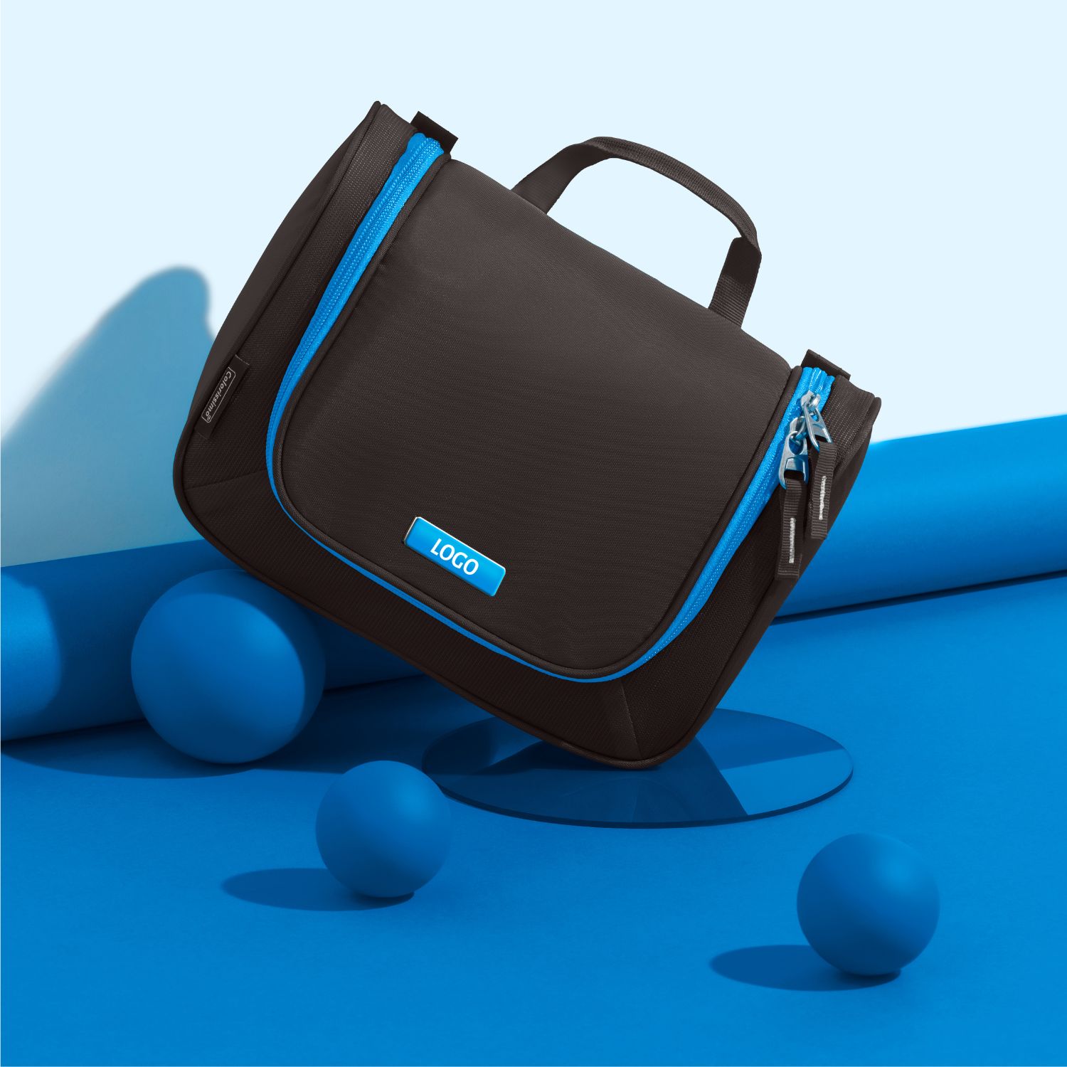 Kelionine-kosmetine-Flash-Melyna-3.jpg Mėlyna