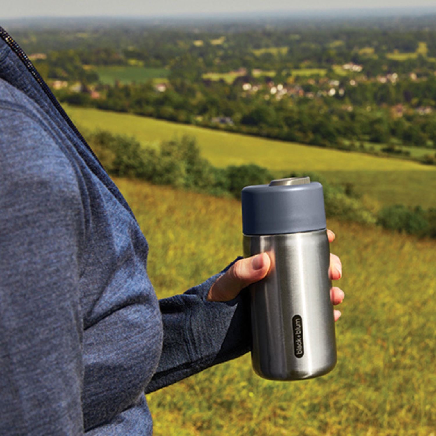 Kelioninis-termosas-Black-Blum-Pilka-4.jpg Pilka