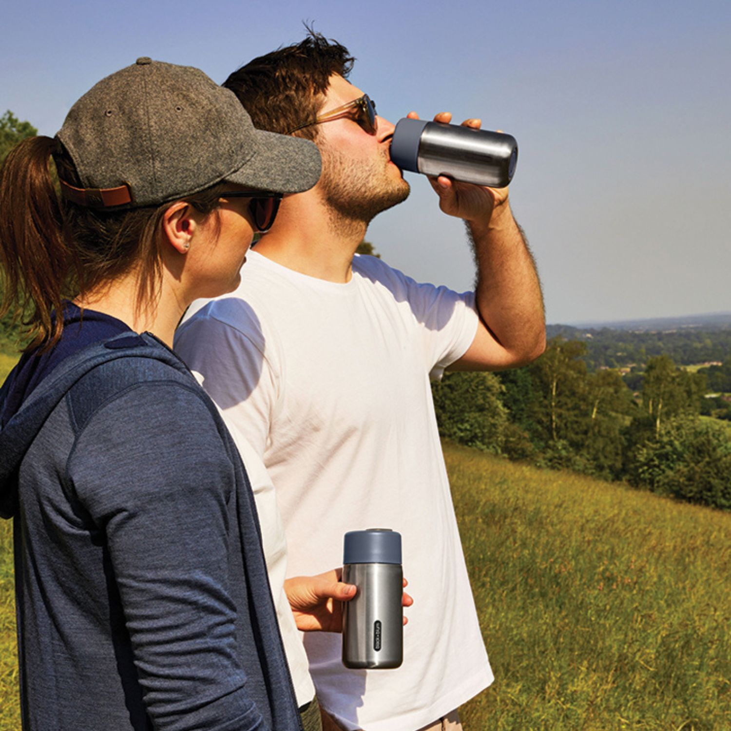 Kelioninis-termosas-Black-Blum-Pilka-5.jpg Pilka