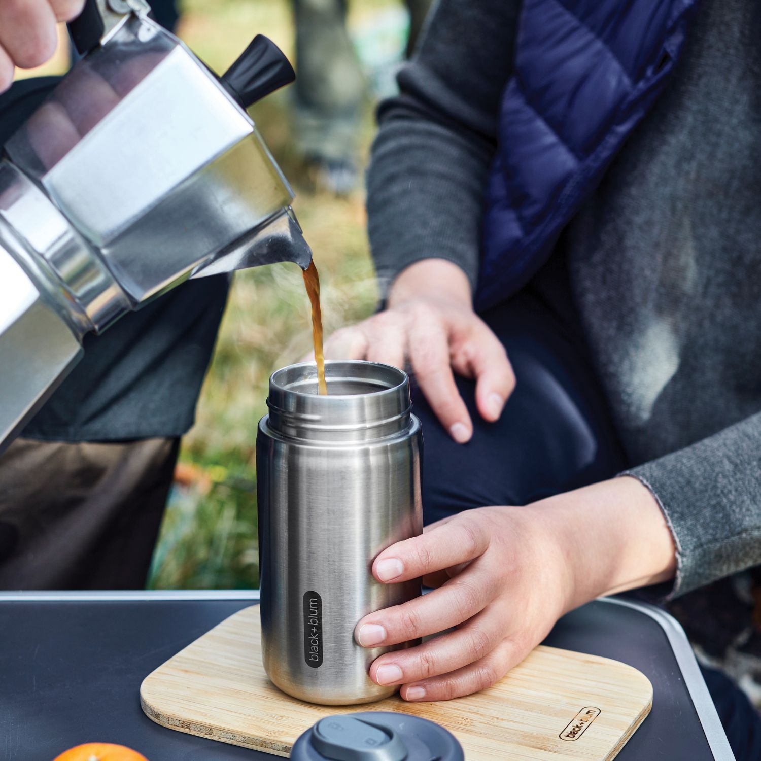 Kelioninis-termosas-Black-Blum-Pilka-8.jpg Pilka