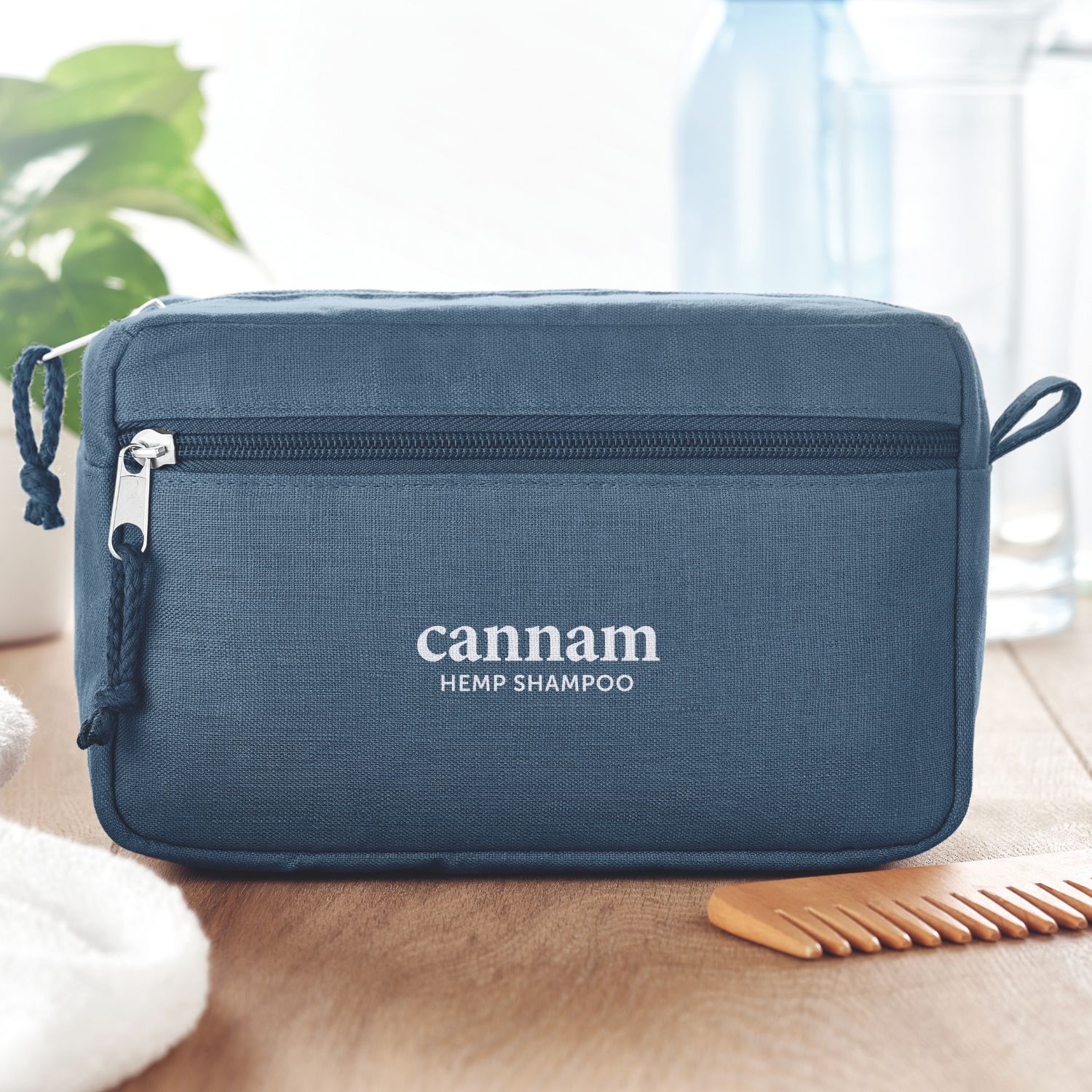 Kosmetine-Naima-Cosmetics-Melyna-3.jpg Mėlyna