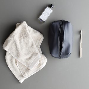 Kosmetine-Vinga-Baltimore-Juoda-5.jpg Juoda