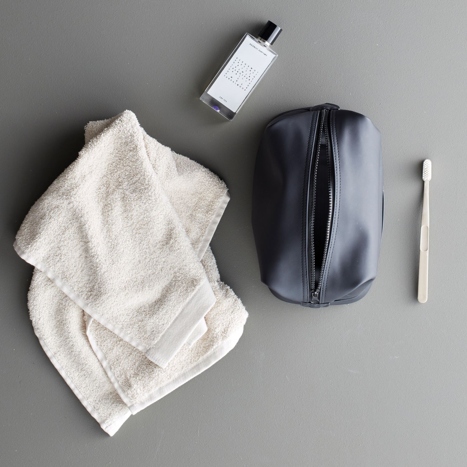 Kosmetine-Vinga-Baltimore-Juoda-5.jpg Juoda